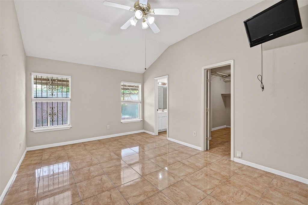 9918 Pierre Court - Photo 11