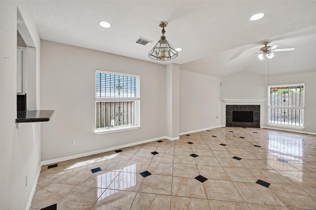9918 Pierre Court - Photo 3