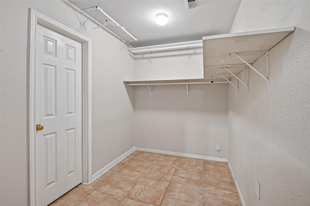 9918 Pierre Court - Photo 15