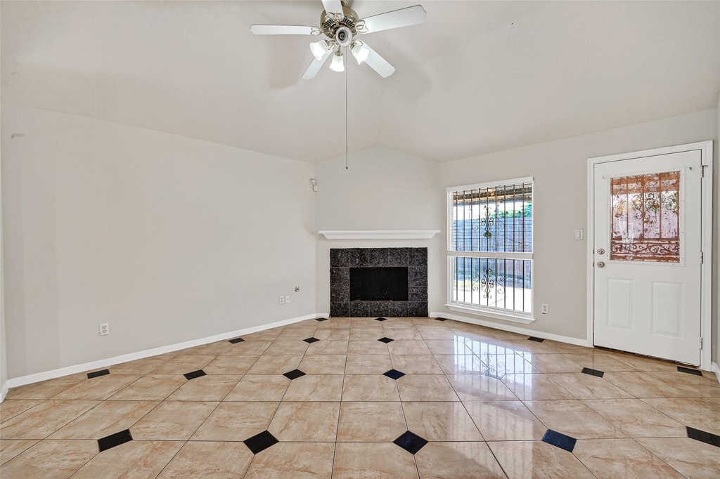 9918 Pierre Court - Photo 6
