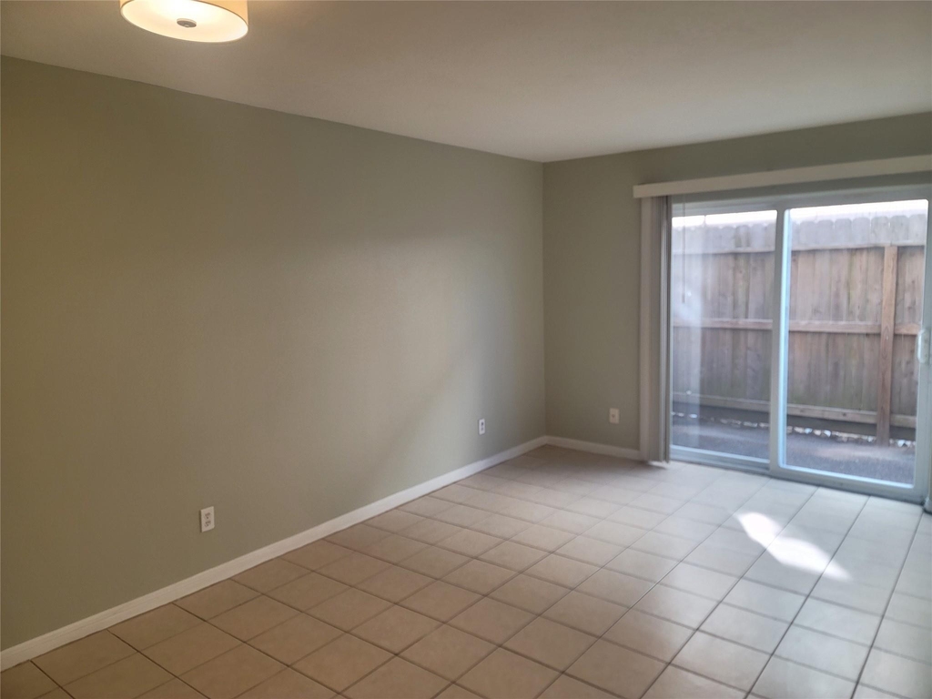 215 Postoffice - Photo 7