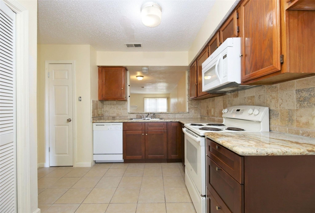 2115 E Weldon - Photo 10