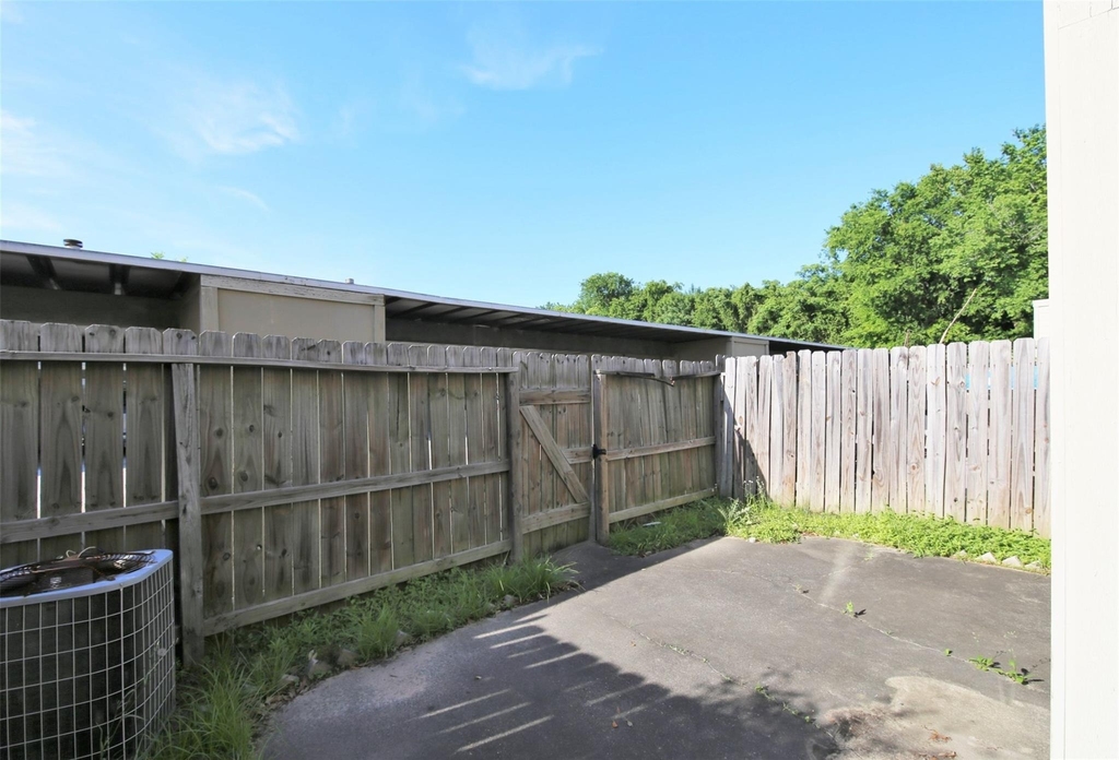 2115 E Weldon - Photo 19