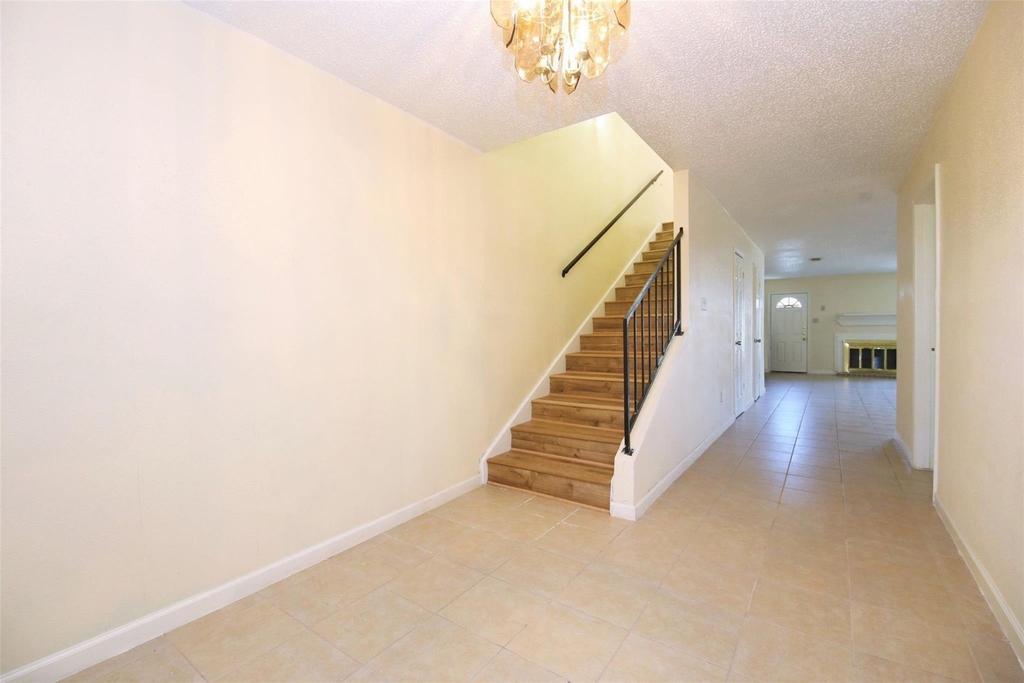 2115 E Weldon - Photo 3
