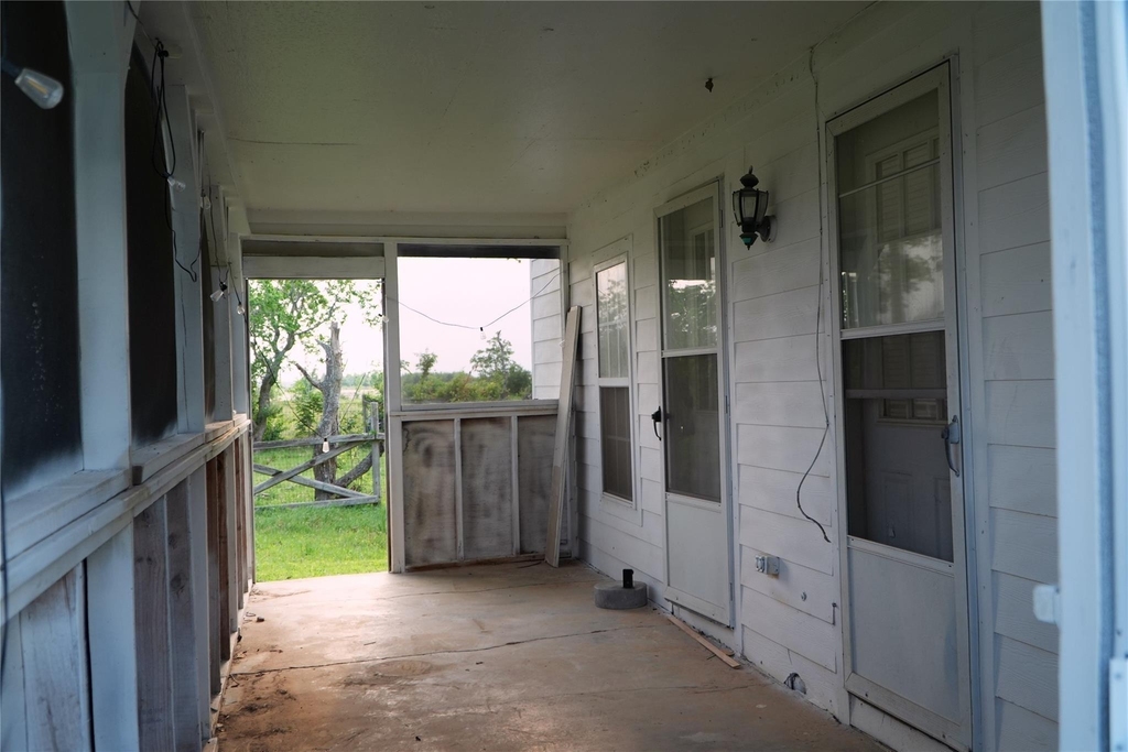 24206 Longenbaugh Road - Photo 30