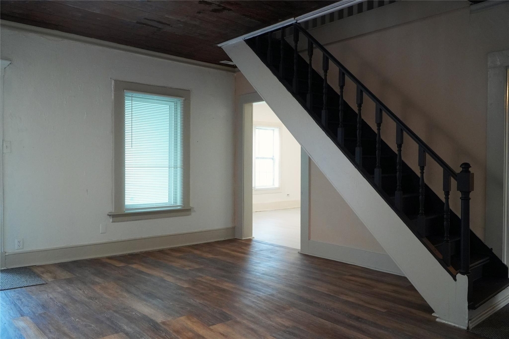 24206 Longenbaugh Road - Photo 11