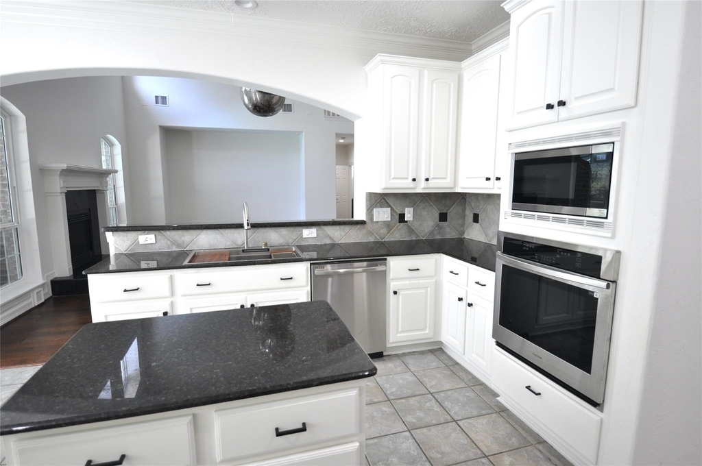 1914 Sand Hollow Lane - Photo 15