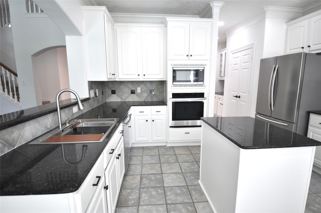 1914 Sand Hollow Lane - Photo 17