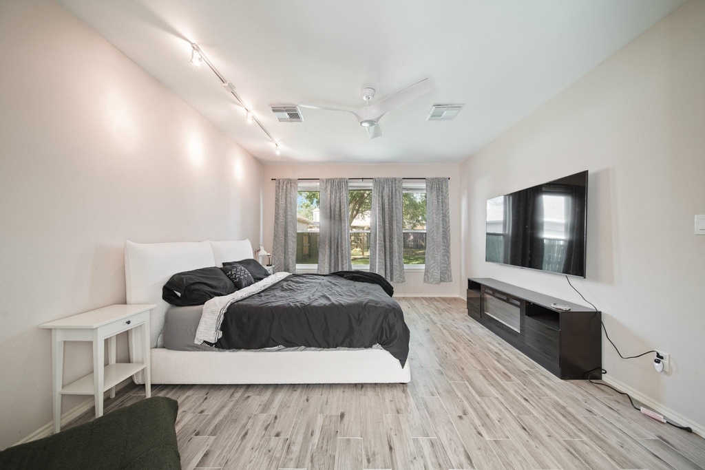 16322 Drystone Lane - Photo 10