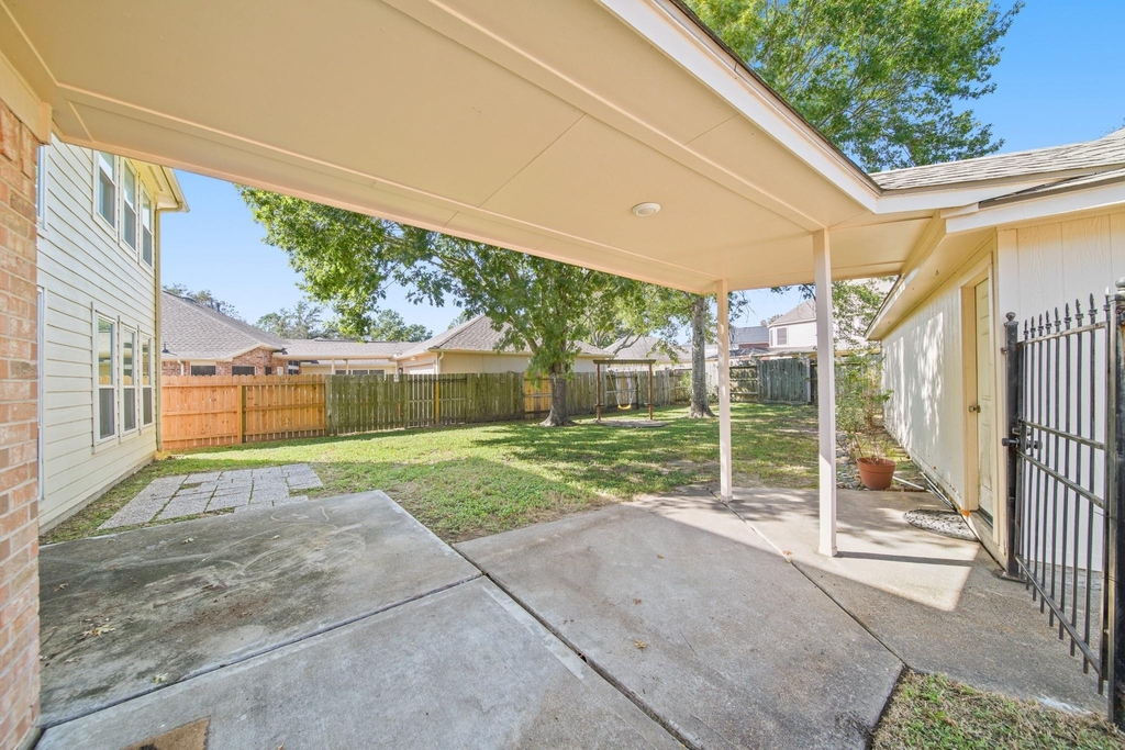 16322 Drystone Lane - Photo 4