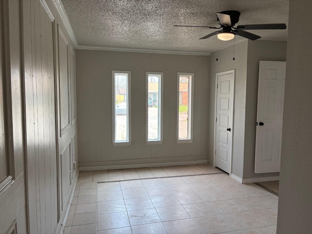 5530 Lakefield Drive - Photo 1