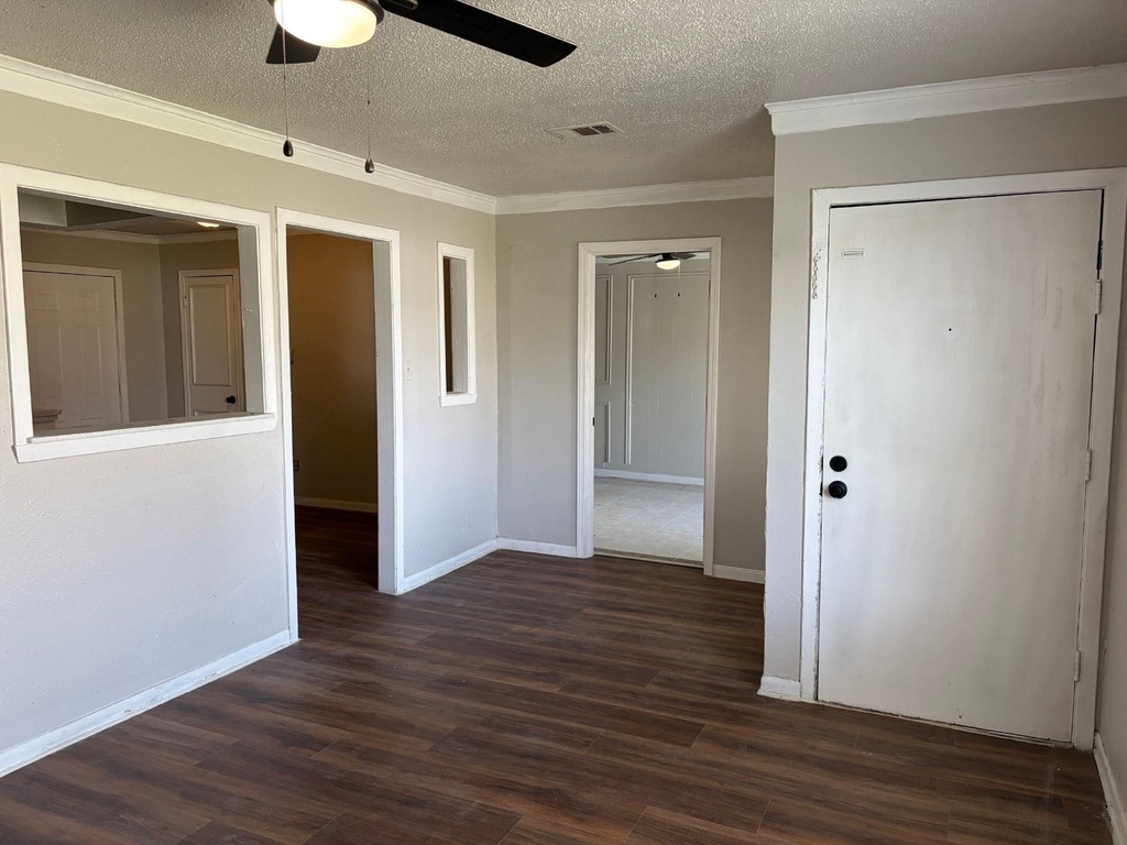 5530 Lakefield Drive - Photo 4