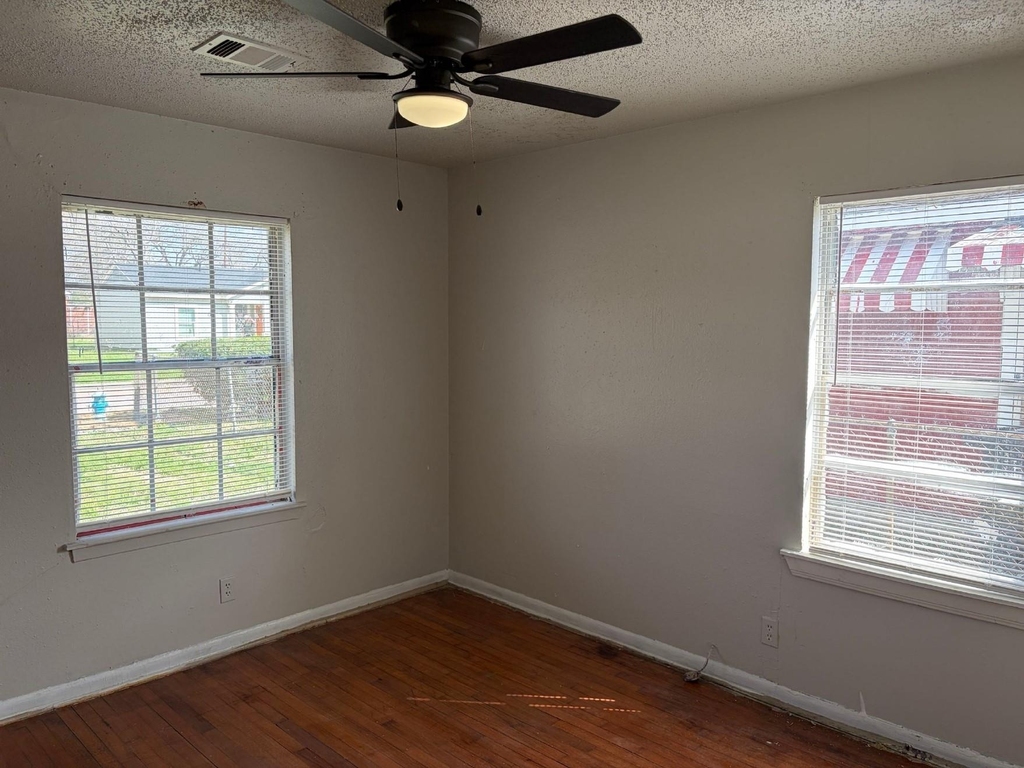 5530 Lakefield Drive - Photo 8