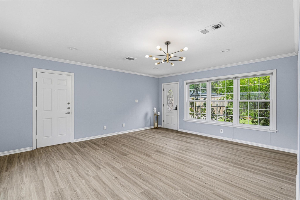 4002 Merrick Street - Photo 11