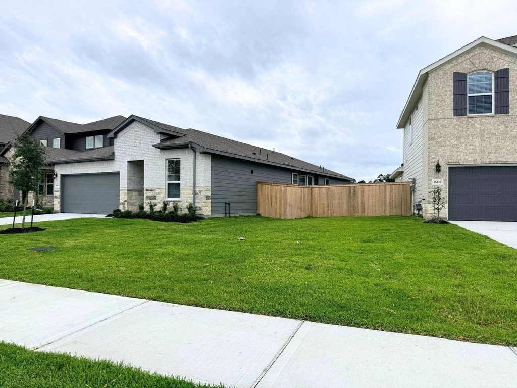 16246 Parish Pointe - Photo 2
