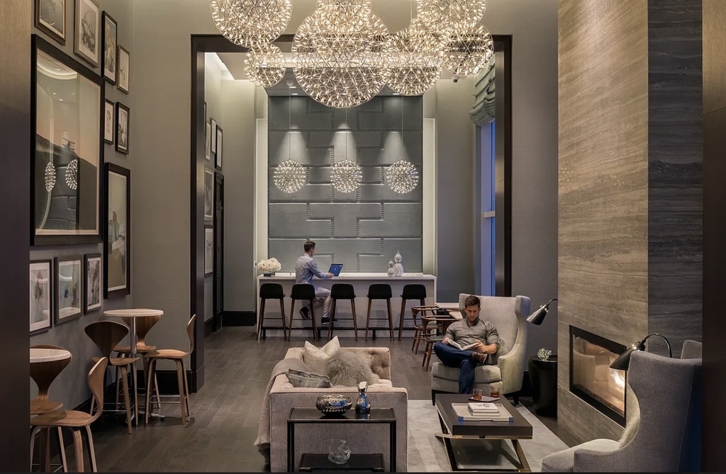 10th Avenue - Photo 14