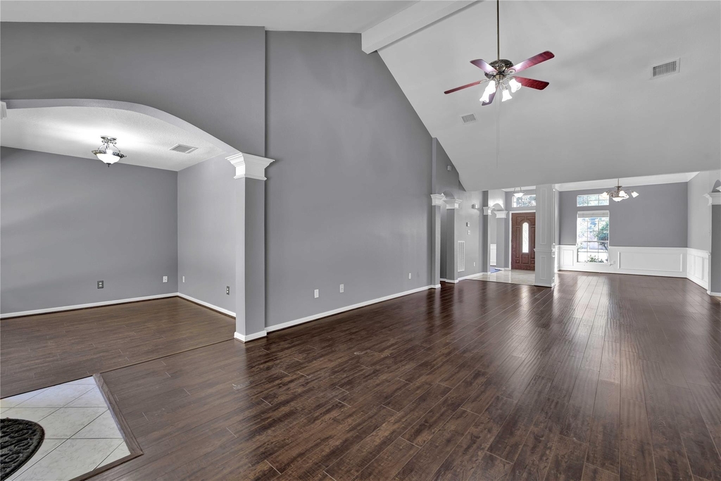 27186 Kings Manor Drive S - Photo 8