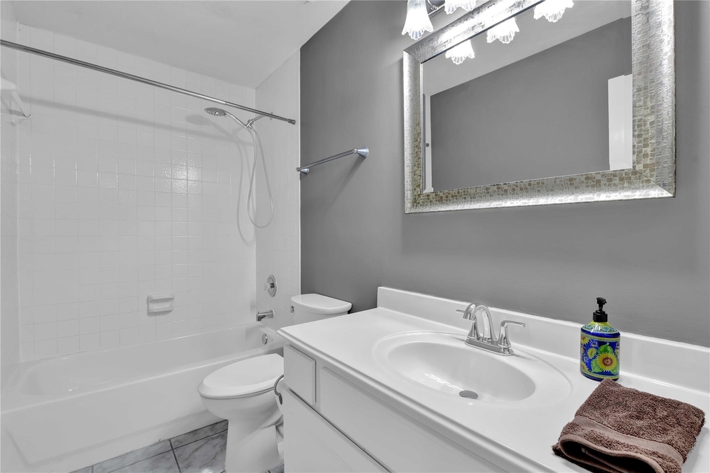 27186 Kings Manor Drive S - Photo 24