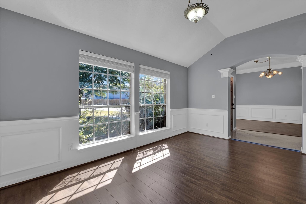 27186 Kings Manor Drive S - Photo 20