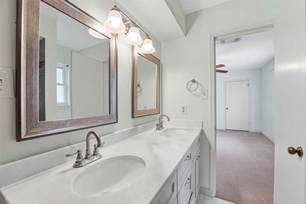 8115 Theisswood Road - Photo 23