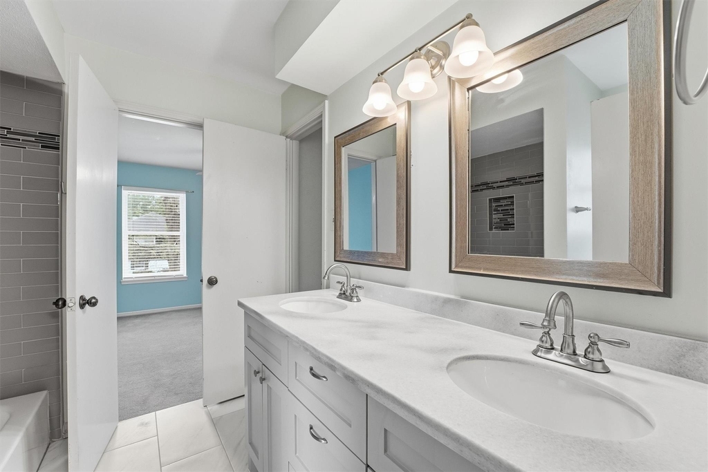 8115 Theisswood Road - Photo 24