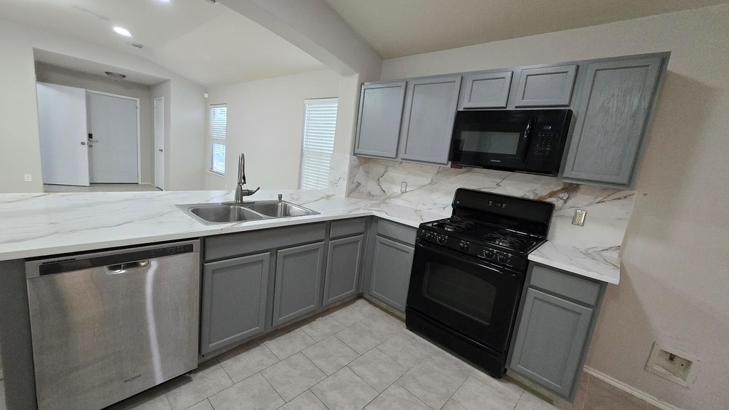 21530 N Boundary Peak Way - Photo 1