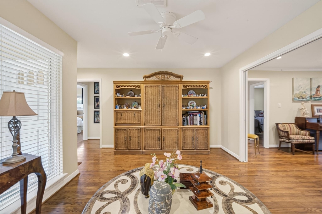11230 Huggins Drive - Photo 15
