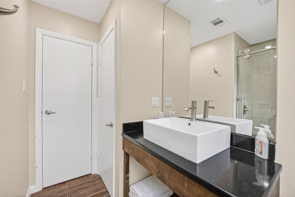 11230 Huggins Drive - Photo 37