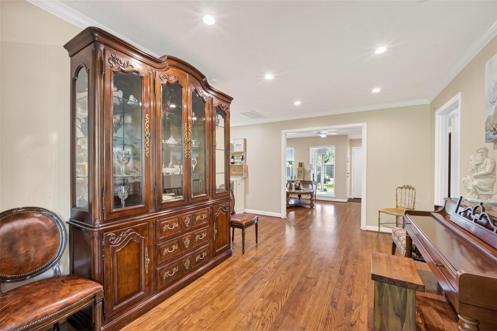 11230 Huggins Drive - Photo 16