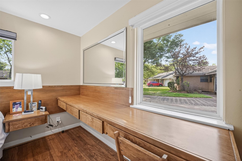 11230 Huggins Drive - Photo 29