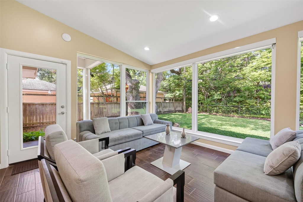 11230 Huggins Drive - Photo 19