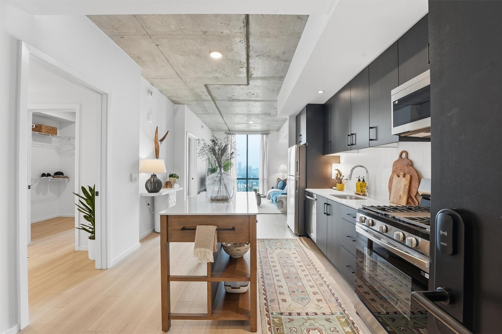 5501 La Branch Street - Photo 3