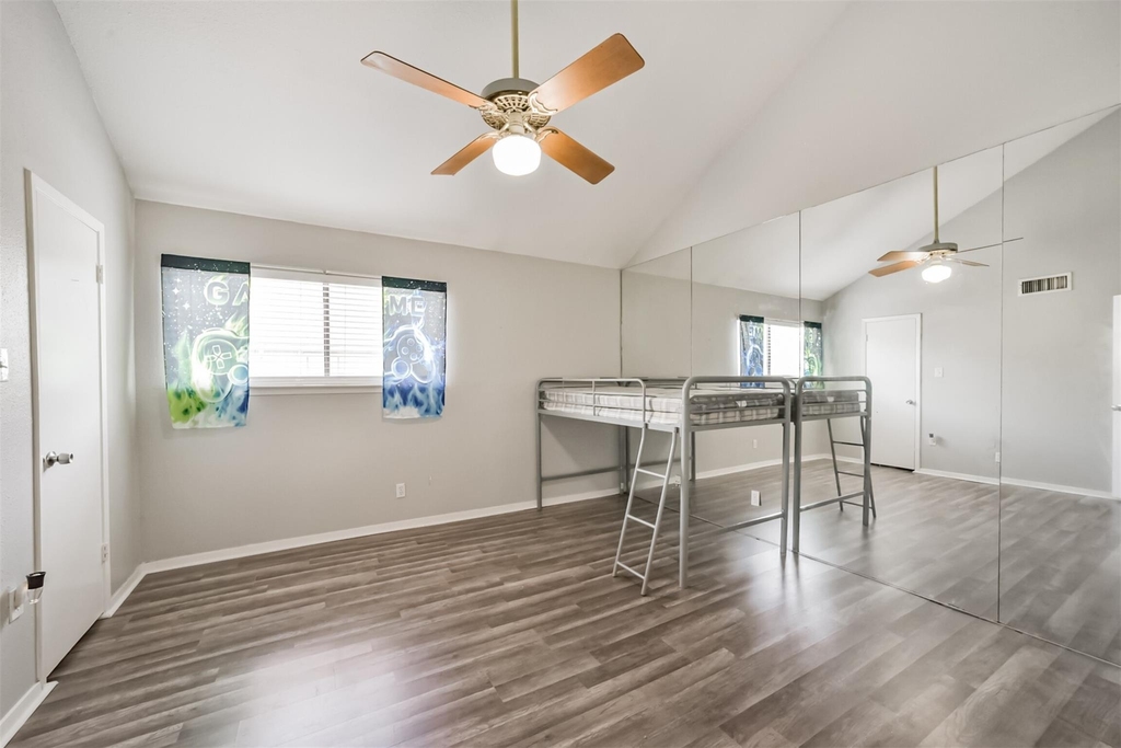 10811 Richmond Avenue - Photo 16
