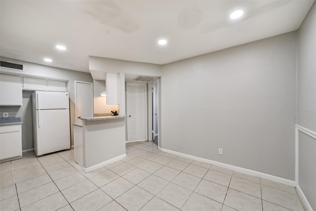 10811 Richmond Avenue - Photo 10