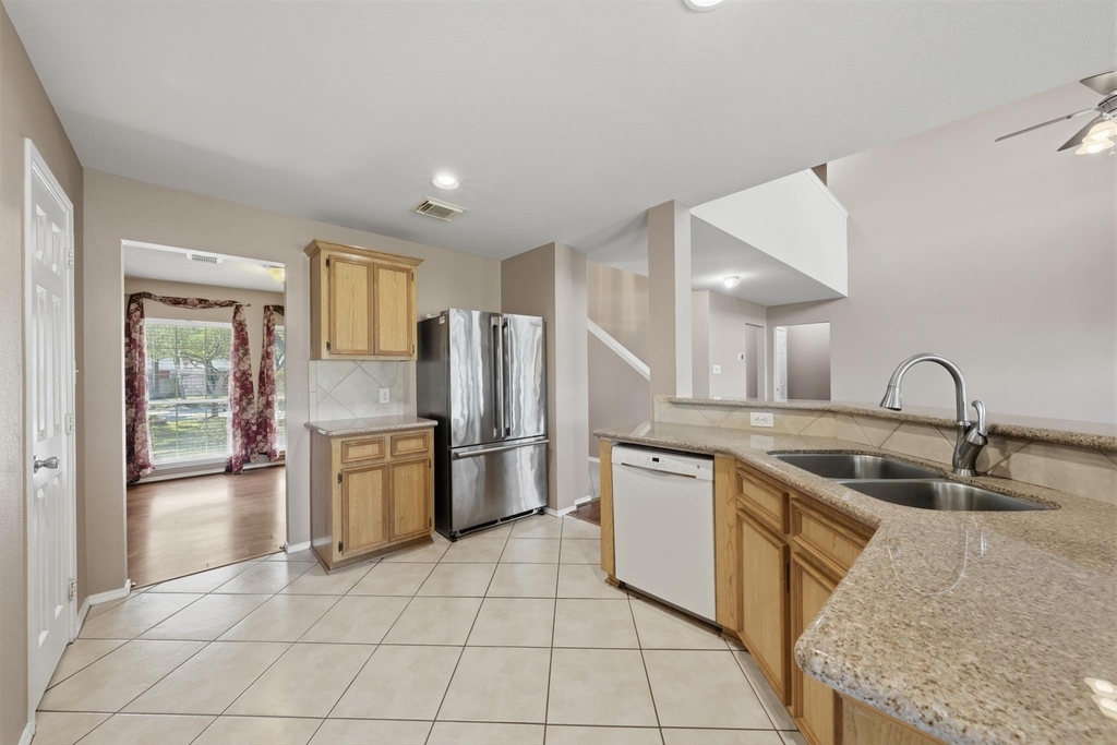 26038 Palmdale Estate Drive - Photo 16