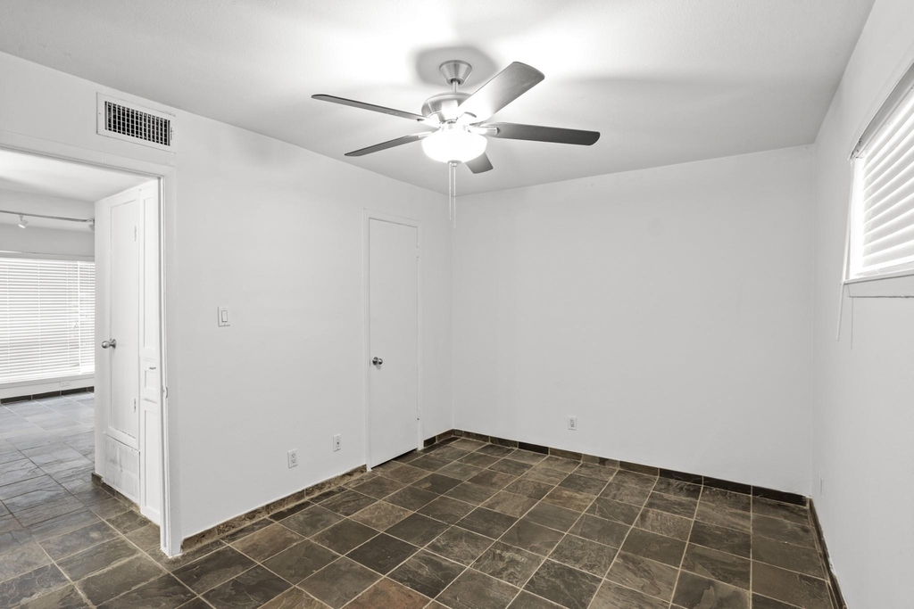 3602 Garrott Street Street - Photo 22