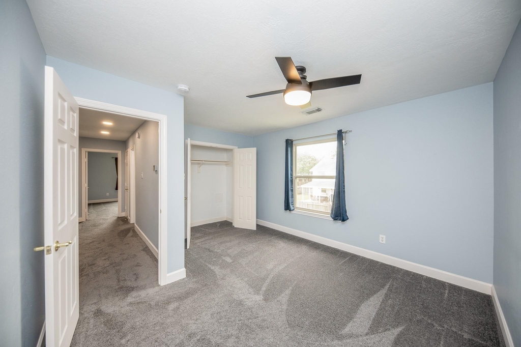 206 Cheswick Circle - Photo 18