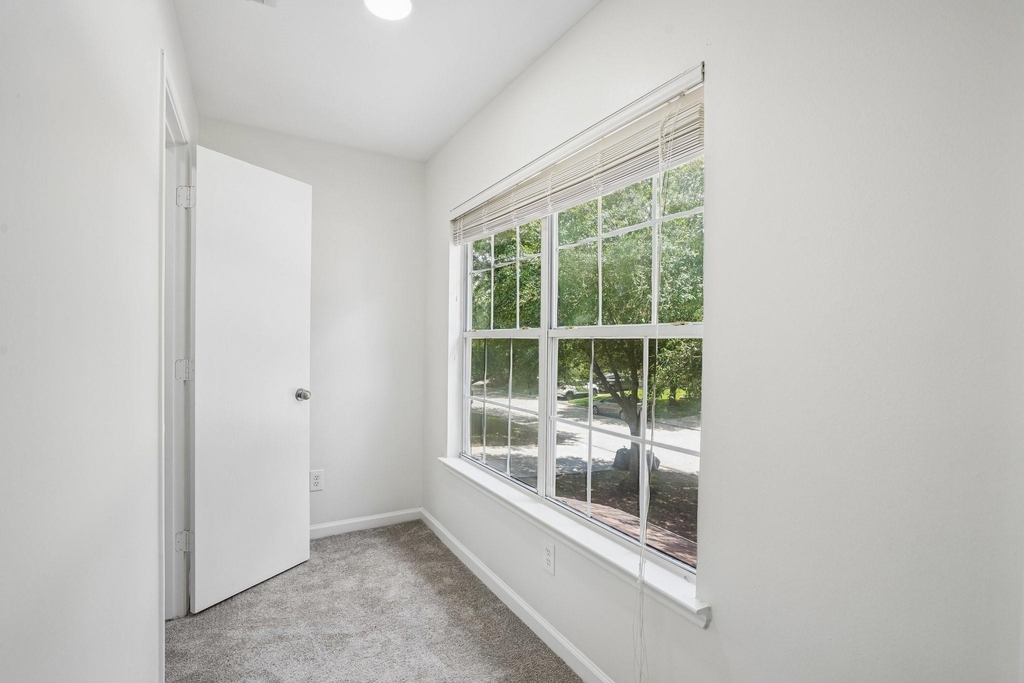 4419 Crossvine Avenue - Photo 18