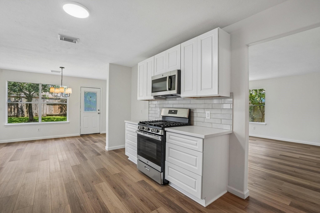 4419 Crossvine Avenue - Photo 9