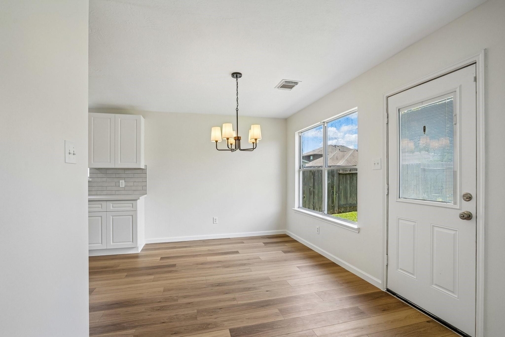 4419 Crossvine Avenue - Photo 6