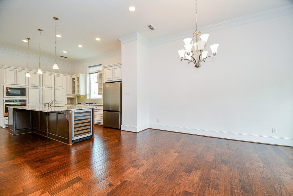 818 Yale Street - Photo 9