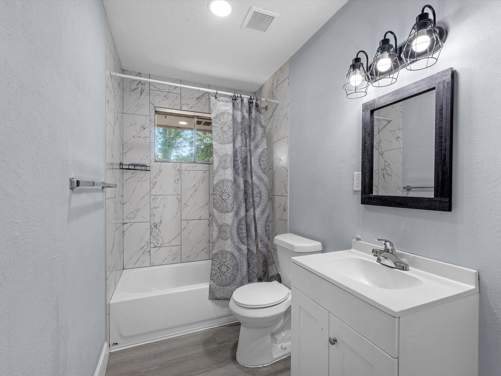 4431 Oak Shadows Drive - Photo 7