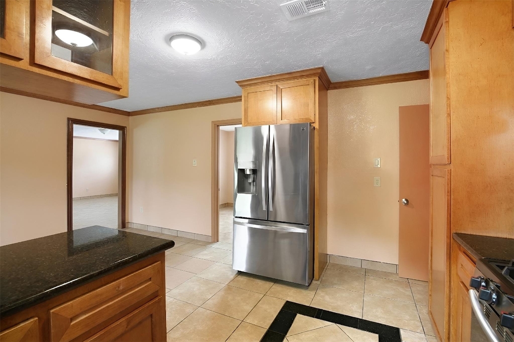 6923 Leader St Street - Photo 11