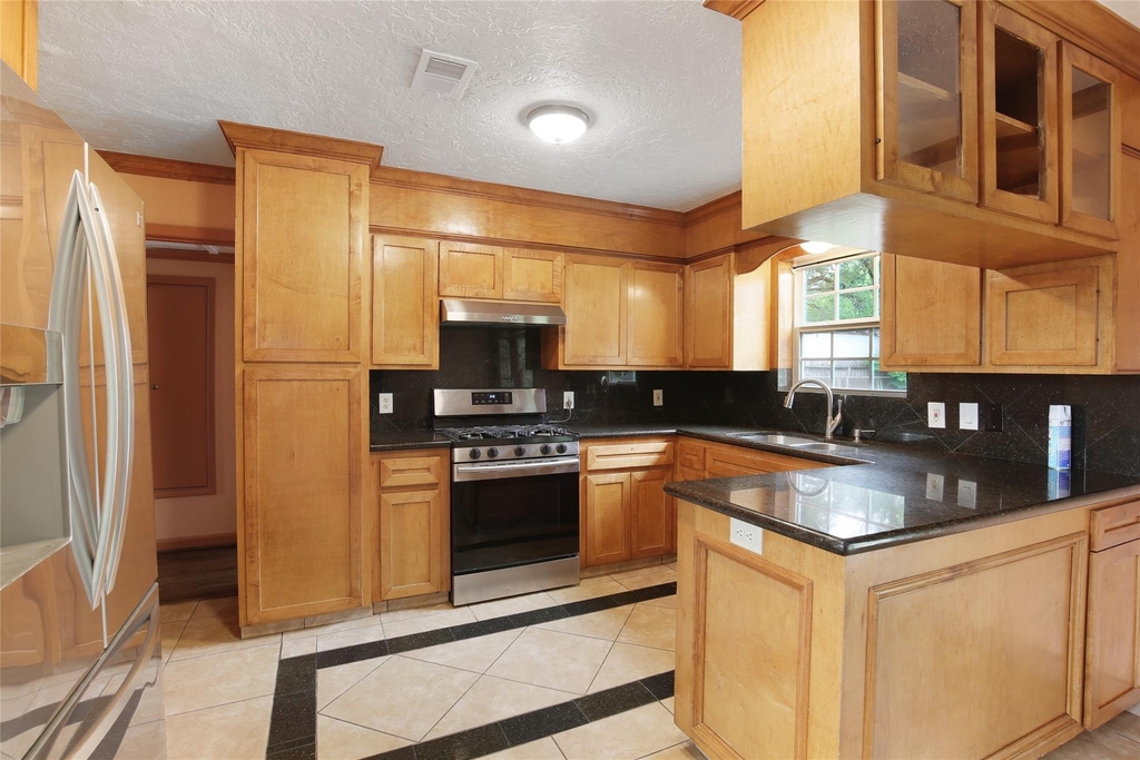 6923 Leader St Street - Photo 12