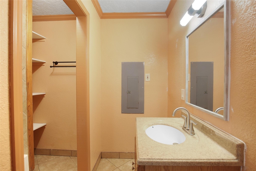 6923 Leader St Street - Photo 16