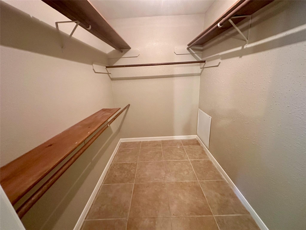 2711 Colony - Photo 12