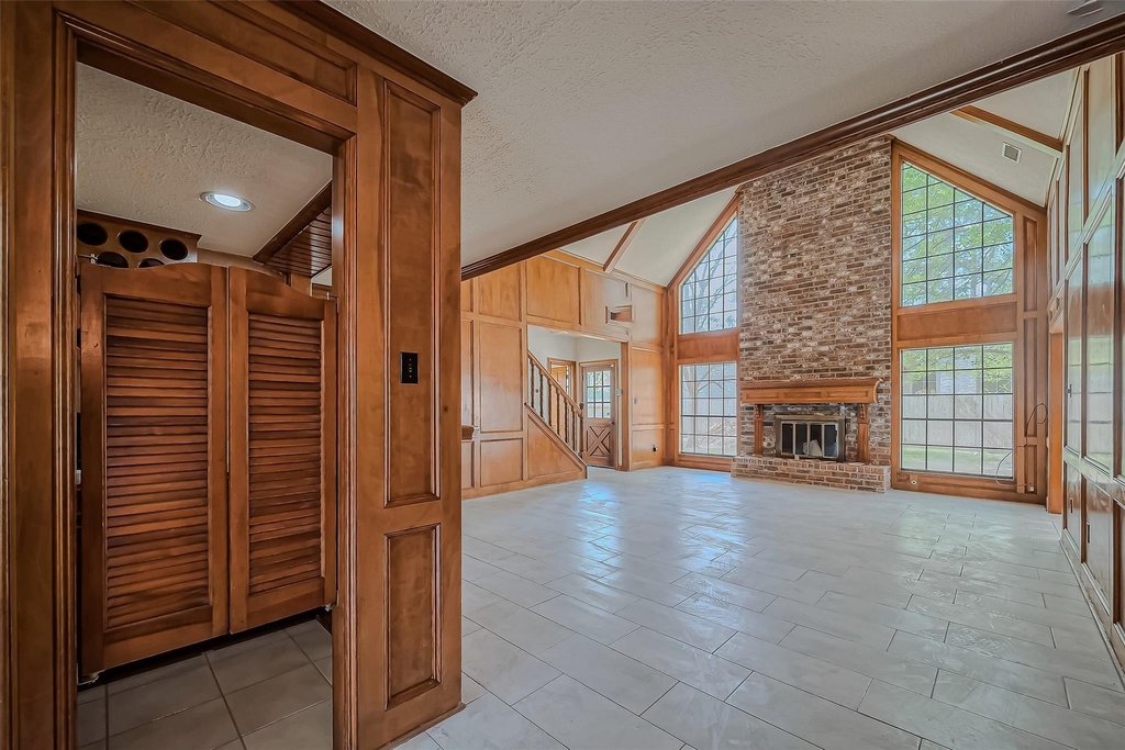 18307 Champion Forest Drive - Photo 2