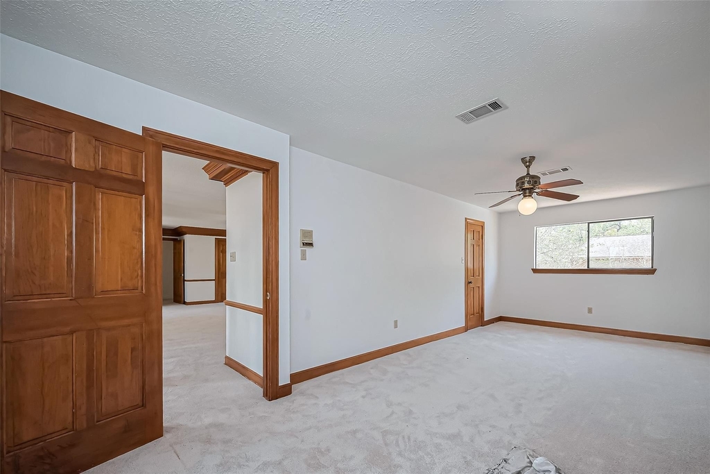 18307 Champion Forest Drive - Photo 32