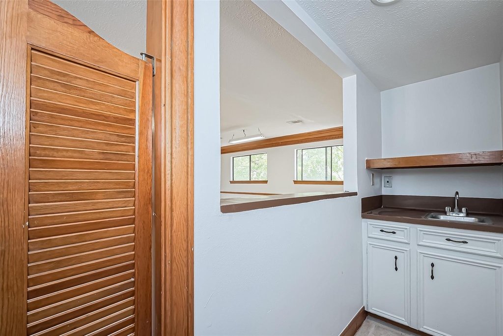 18307 Champion Forest Drive - Photo 31