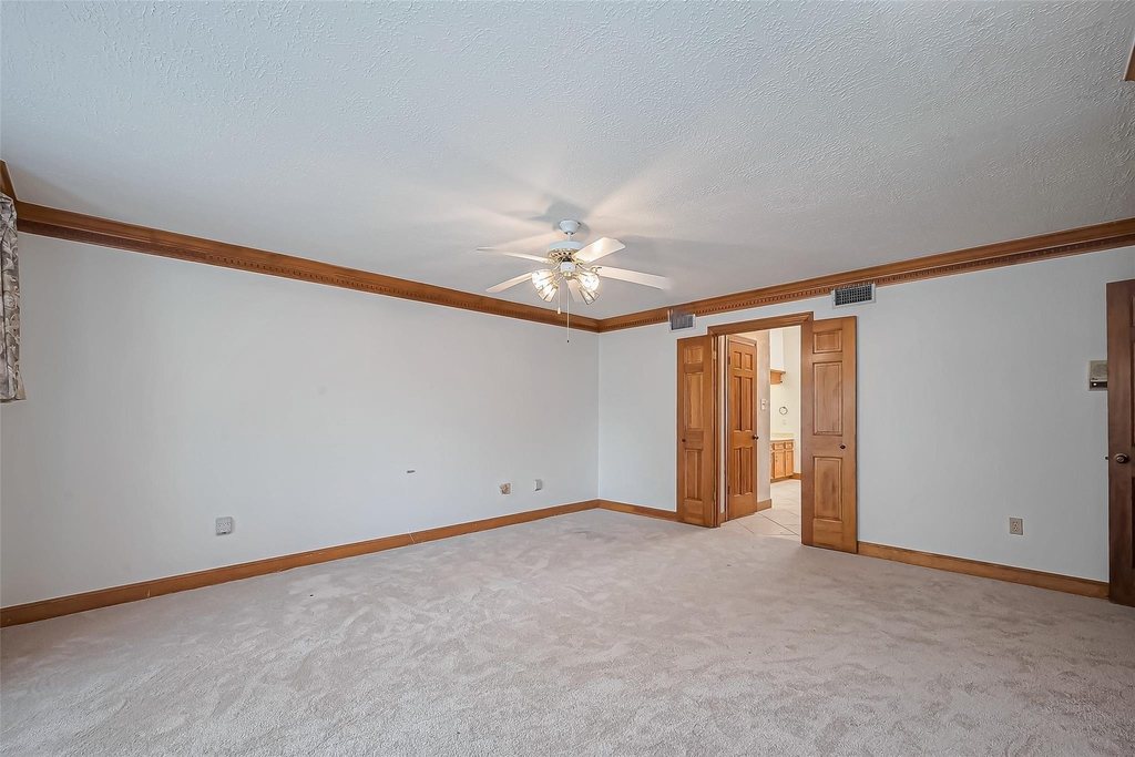 18307 Champion Forest Drive - Photo 35